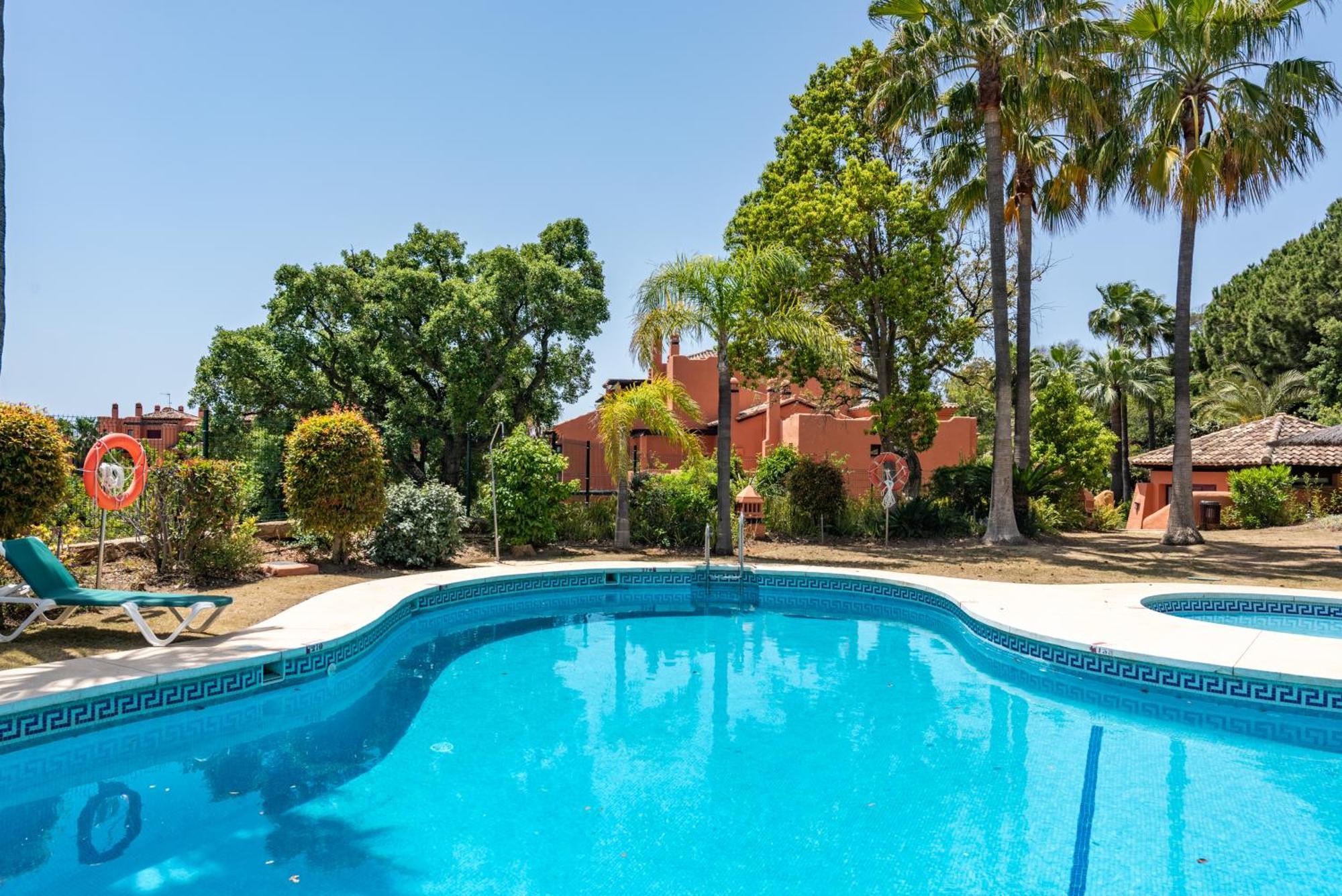 Penthouse El Soto De Marbella Apartment โอเฮน ภายนอก รูปภาพ