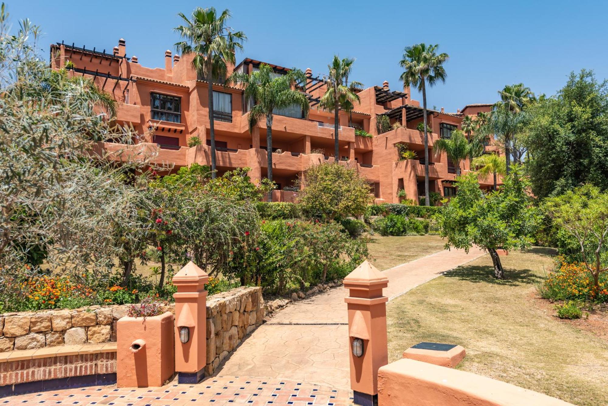 Penthouse El Soto De Marbella Apartment โอเฮน ภายนอก รูปภาพ